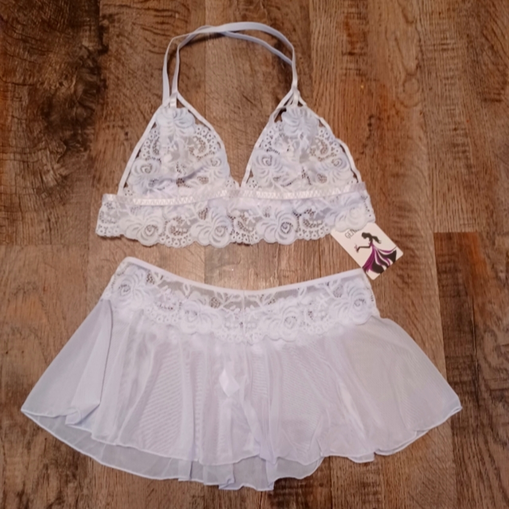 (🎉3 FOR $23 🎉) White Lingerie Set *NWT*